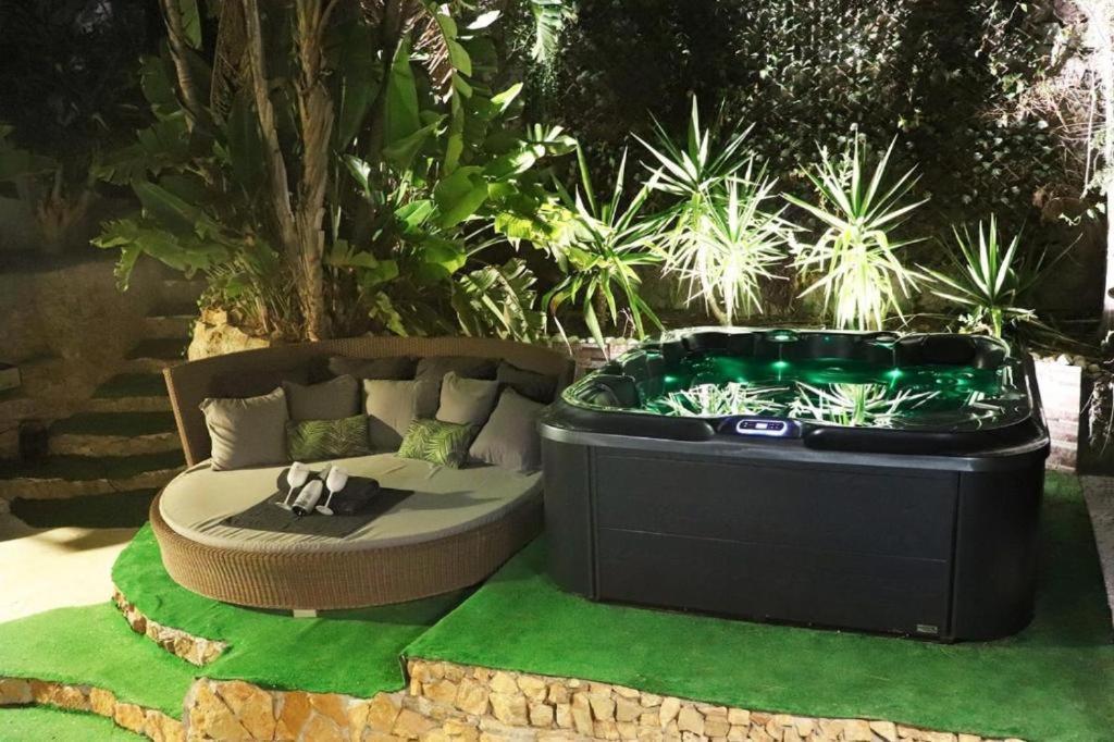 Luxury Jacuzzi Home & Terraces Малага Екстер'єр фото