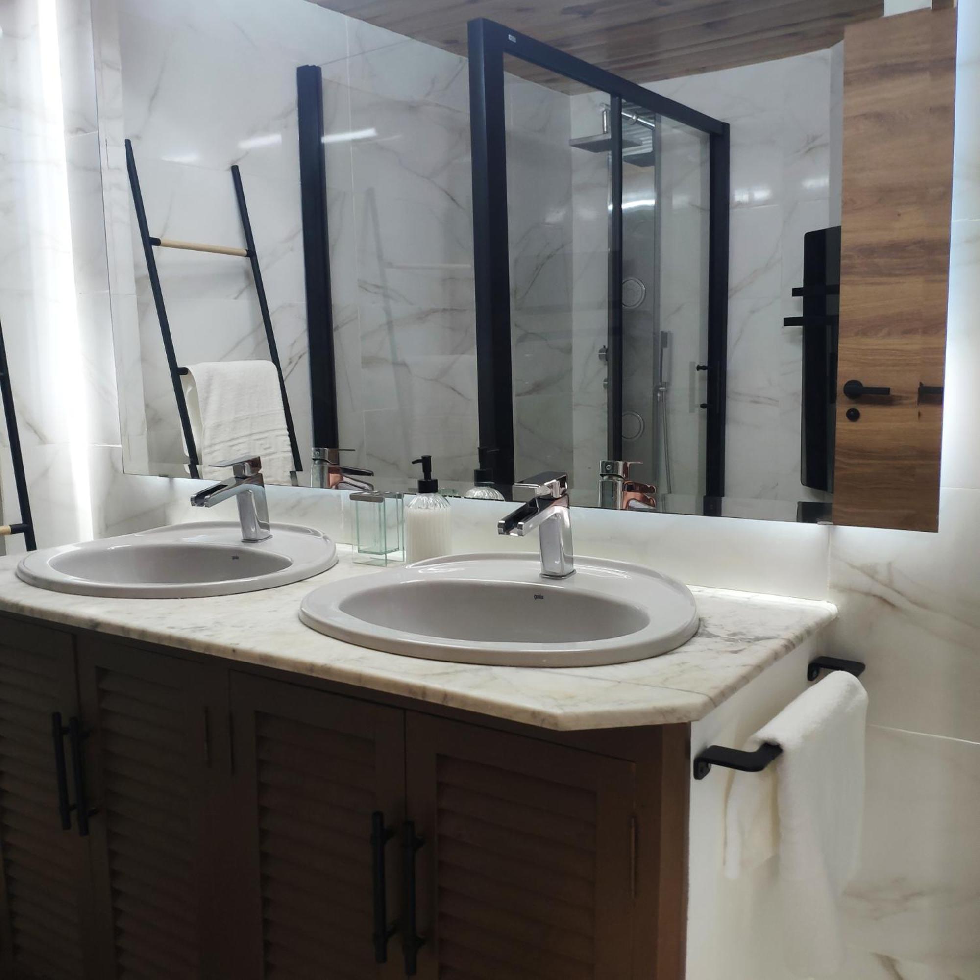 Luxury Jacuzzi Home & Terraces Малага Екстер'єр фото